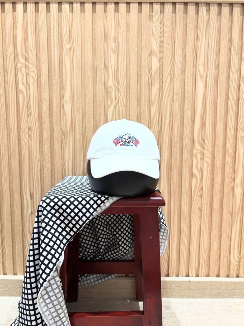 Snoopy American Flag Baseball Cap – Peanuts Embroidered Graphic Hat